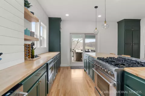 Kitchen - 705 Spring Beach Way, Cary, IL 60013 photo 2 of 3