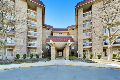 1280 Rudolph Rd #5K, Northbrook, IL 60062
