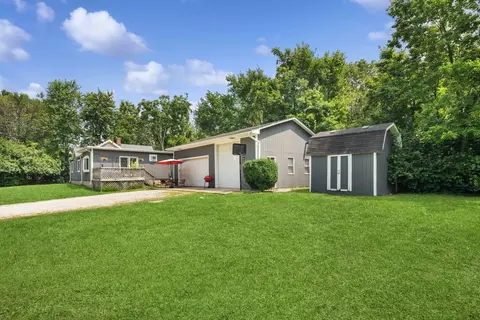 34 N Adams St, Oswego, IL 60543