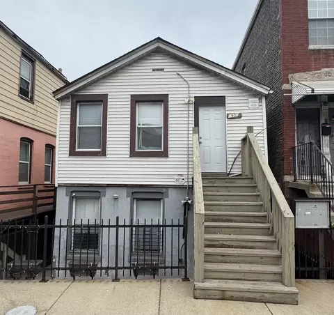 1901 S Ruble St, Chicago, IL 60616