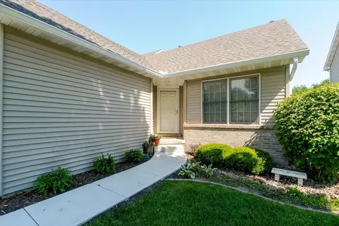 Exterior - 107 N Blair Dr #3, Normal, IL 61761 photo 2 of 10