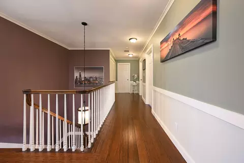 Entry Way - 5 N300 Powis Rd, Wayne, IL 60184 photo 7 of 10