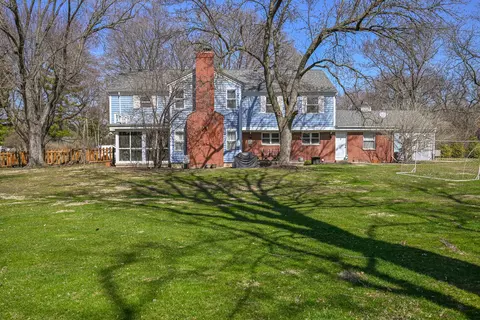Exterior - 5 N300 Powis Rd, Wayne, IL 60184 photo 7 of 8
