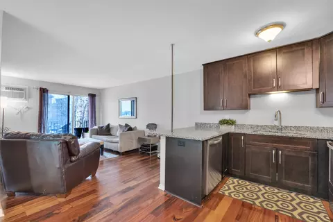 Kitchen - 320 Circle Ave #404, Forest Park, IL 60130 photo 3 of 3