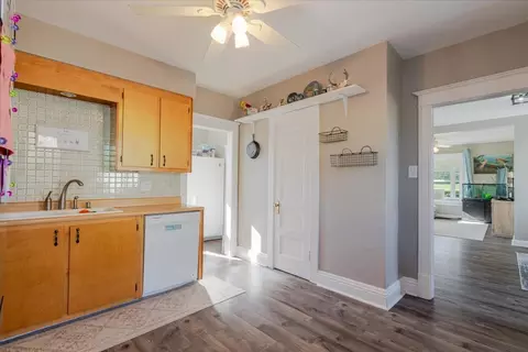 502 W Cruger Ave, Eureka, IL 61530 photo 5