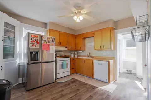 502 W Cruger Ave, Eureka, IL 61530 photo 4