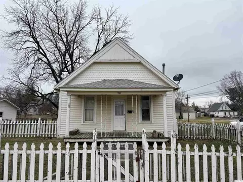733 Buchanan, Carthage, IL 62321