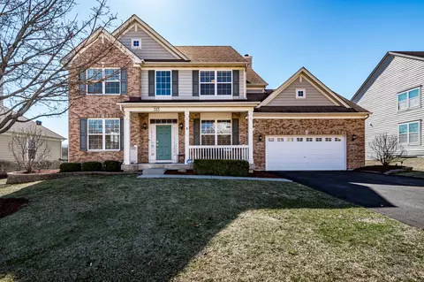313 Monument Rd, Elgin, IL 60124