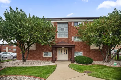 2521 N Thatcher Ave #3A, River Grove, IL 60171