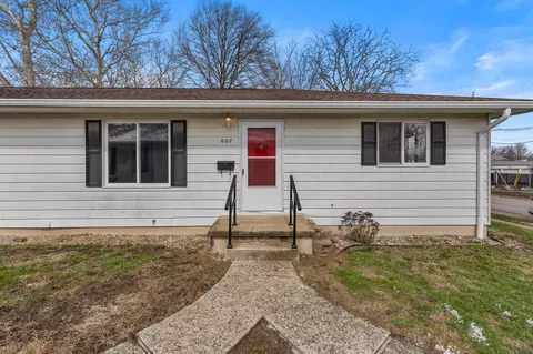 607 S Glover Ave, Urbana, IL 61802