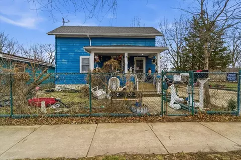 523 N Highland Ave, Aurora, IL 60506