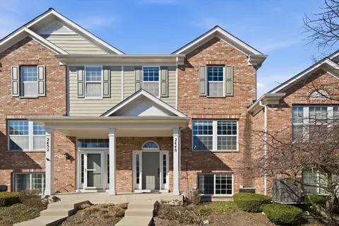 2448 Emily Ln, Elgin, IL 60124