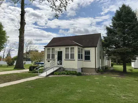 454 E Lincoln St, Princeton, IL 61356