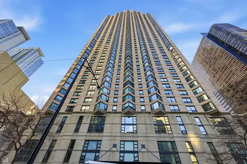 401 E Ontario St #710, Chicago, IL 60611