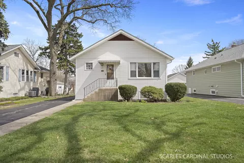 115 S Michigan Ave, Villa Park, IL 60181
