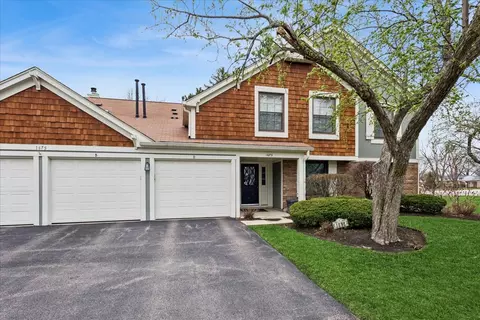 1675 Grosvenor Cir #C, Wheaton, IL 60189