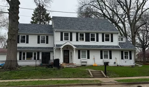 1501 1st Ave, Sterling, IL 61081