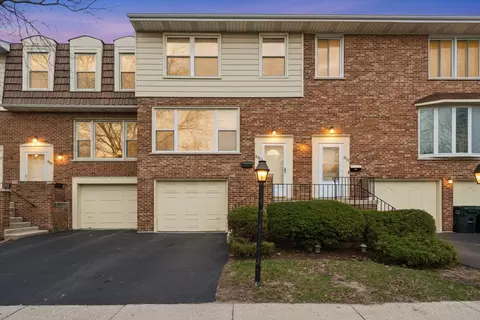 8820 Plainfield Rd, Brookfield, IL 60513 photo 4
