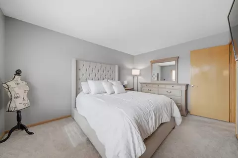 8820 Plainfield Rd, Brookfield, IL 60513 photo 21