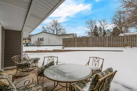 4509 Ashley Dr, Mchenry, IL 60050 photo 7