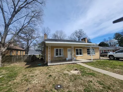 Exterior - 710 N Maple St, Sparta, IL 62286 photo 2 of 5