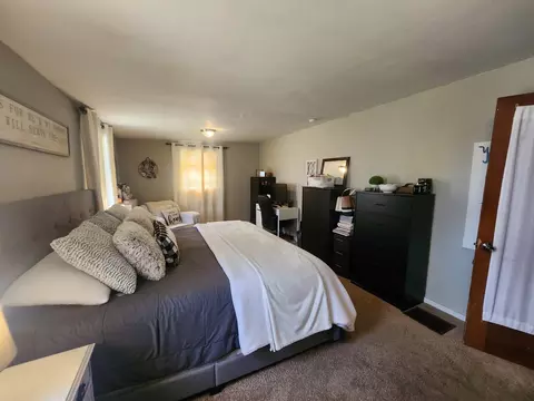 Bedroom - 710 N Maple St, Sparta, IL 62286 photo 2 of 6