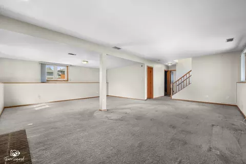 Living - 6907 Manchester Dr, Plainfield, IL 60586 photo 8 of 9