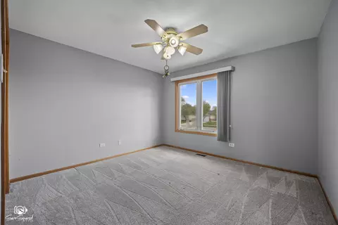 Bedroom - 6907 Manchester Dr, Plainfield, IL 60586 photo 3 of 5