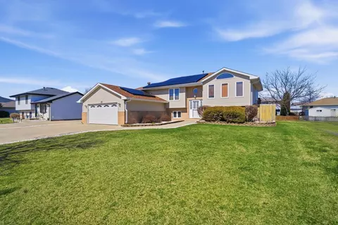 6907 Manchester Dr, Plainfield, IL 60586