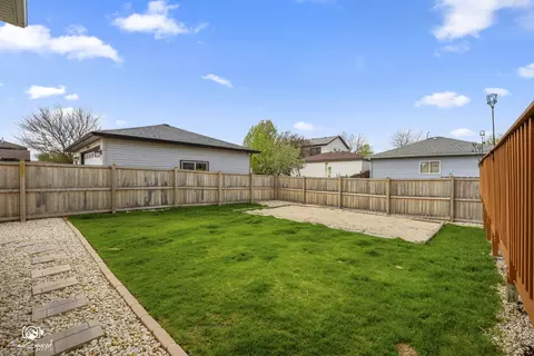 Exterior - 6907 Manchester Dr, Plainfield, IL 60586 photo 7 of 9