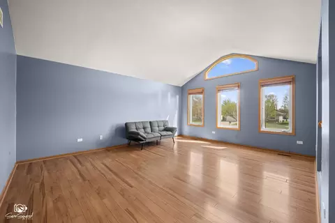 Living - 6907 Manchester Dr, Plainfield, IL 60586 photo 5 of 9