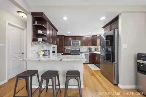 Kitchen - 1003 E Alder Ln, Mount Prospect, IL 60056 photo 1 of 3