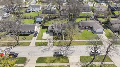 View/Area - 1003 E Alder Ln, Mount Prospect, IL 60056 photo 3 of 7