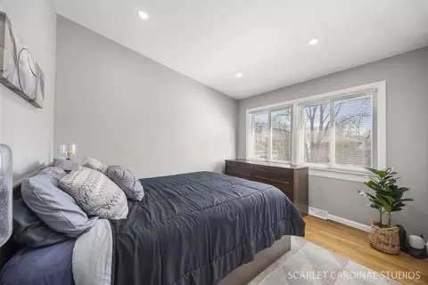 Bedroom - 1003 E Alder Ln, Mount Prospect, IL 60056 photo 3 of 4