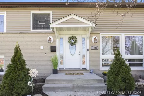 Exterior - 1003 E Alder Ln, Mount Prospect, IL 60056 photo 3 of 5