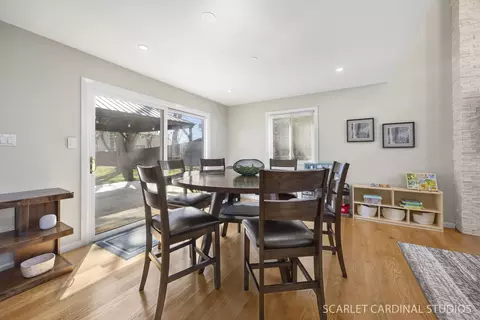 Dining - 1003 E Alder Ln, Mount Prospect, IL 60056 photo 1 of 1