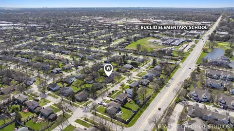 View/Area - 1003 E Alder Ln, Mount Prospect, IL 60056 photo 4 of 7