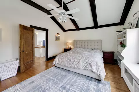 Bedroom - 283 Bartram Rd, Riverside, IL 60546 photo 3 of 9