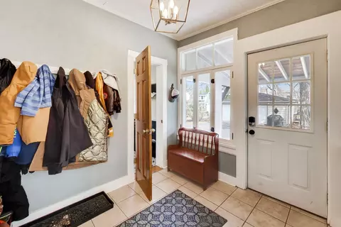Entry Way - 283 Bartram Rd, Riverside, IL 60546 photo 3 of 3