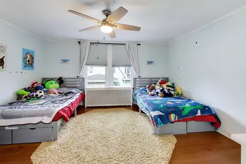 Bedroom - 283 Bartram Rd, Riverside, IL 60546 photo 6 of 9