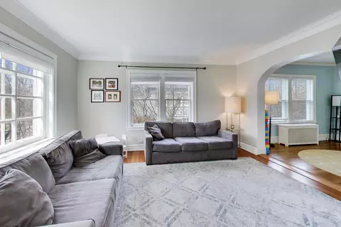 Living - 283 Bartram Rd, Riverside, IL 60546 photo 3 of 4