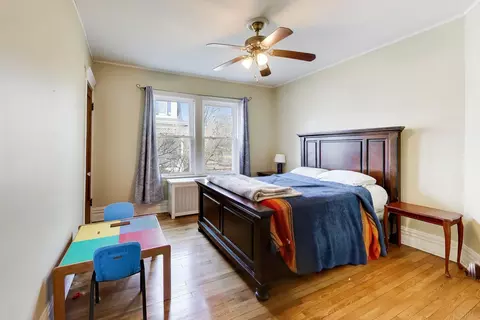 Bedroom - 283 Bartram Rd, Riverside, IL 60546 photo 2 of 9