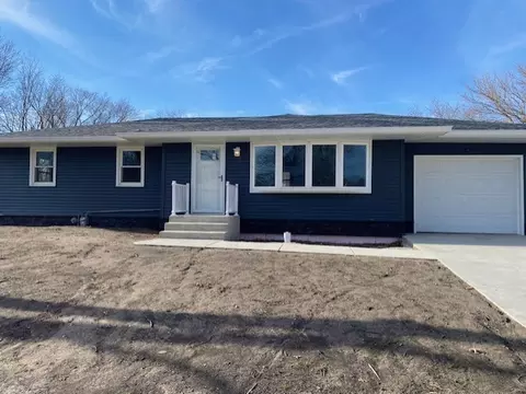 2135 13th St, Peru, IL 61354