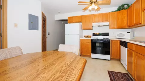 23 Fetzer Ct #2, Bloomington, IL 61704 photo 10