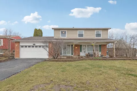 333 Grosvenor Ct, Bolingbrook, IL 60440
