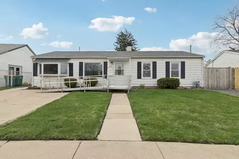 506 Kenyon Ave, Romeoville, IL 60446