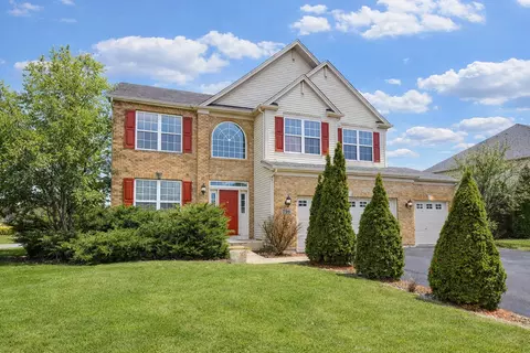 730 Boyce Rd, Sugar Grove, IL 60554