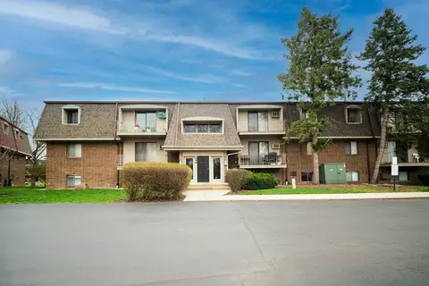 144 E Bailey Rd #G, Naperville, IL 60565