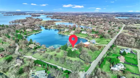 View/Area - 512 Bay Rd, Mchenry, IL 60051 photo 2 of 4