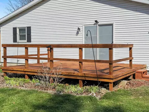 Exterior - 707 E Ash St, Watseka, IL 60970 photo 2 of 2